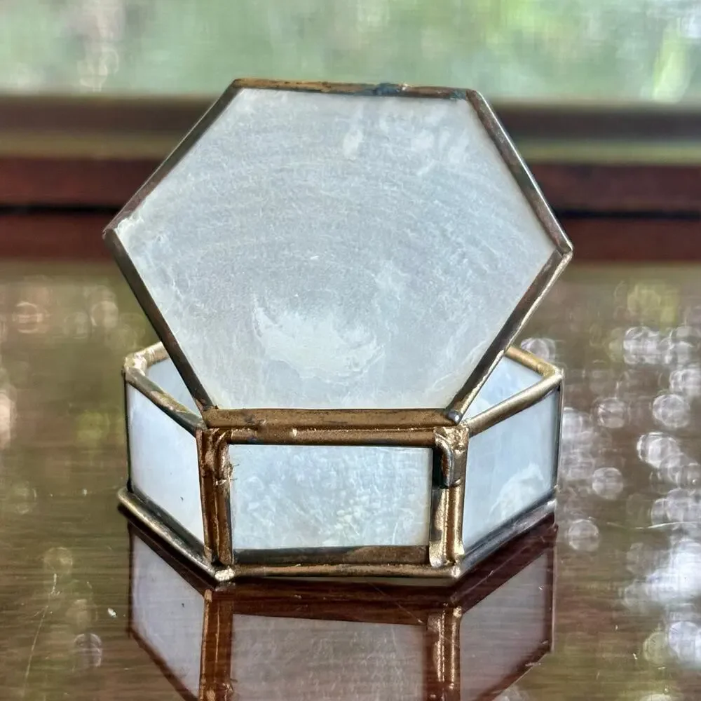 Vintage Hexagon Capiz Shell Trinket Box – Hinged Lid
